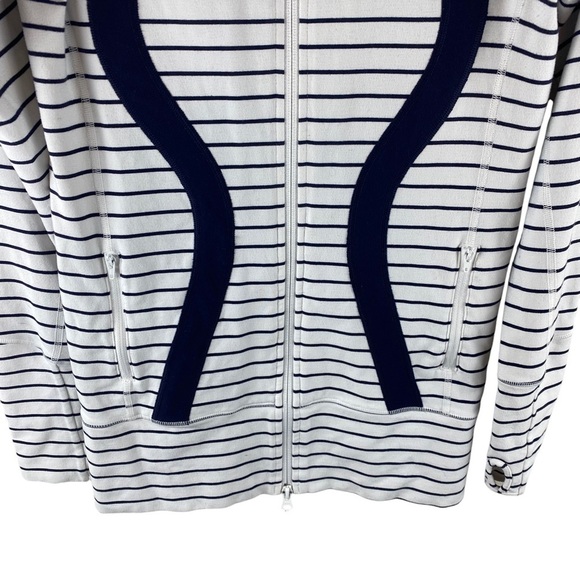 Lululemon In Stride Jacket 4 Navy Striped - Picture 9 of 12